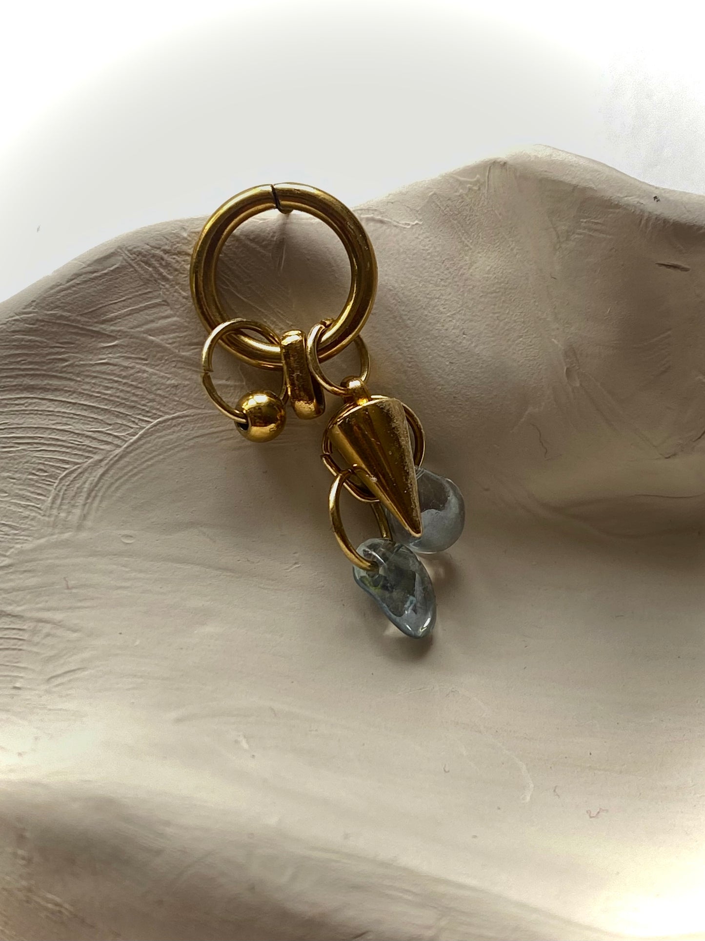 2 of Cups mono-earring