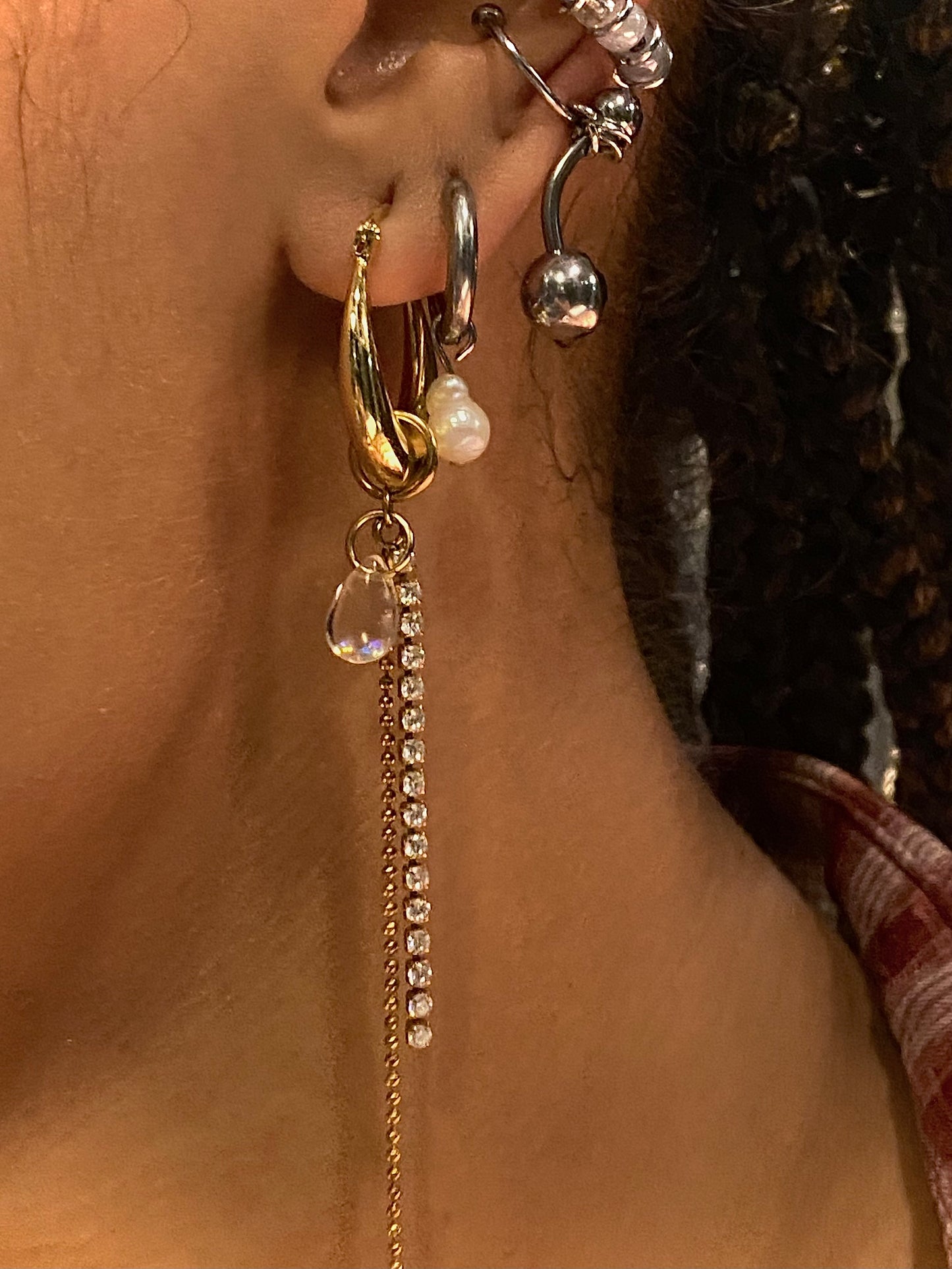 2 of Swords mono-earring