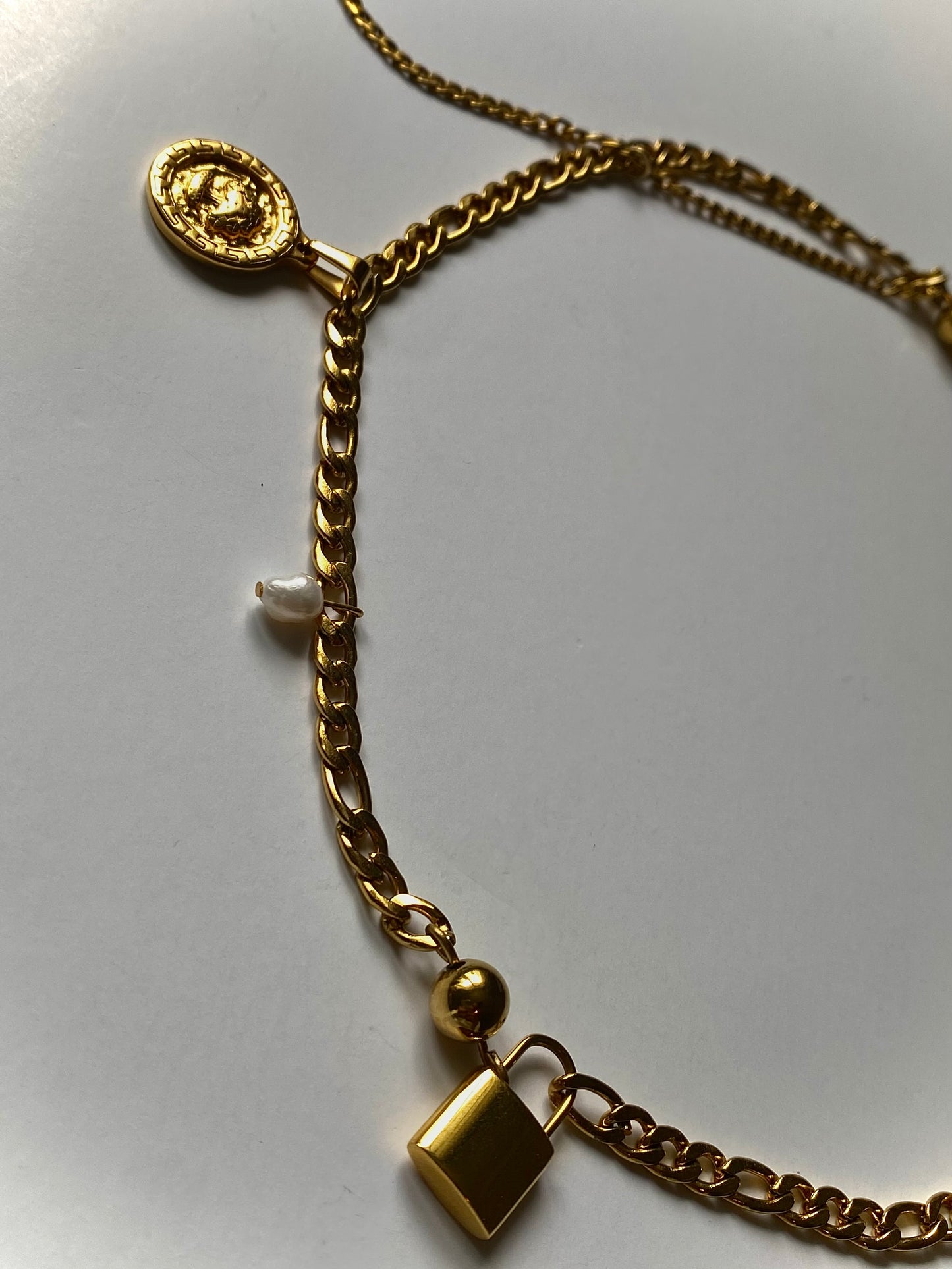 5 of Pentacles 360° necklace