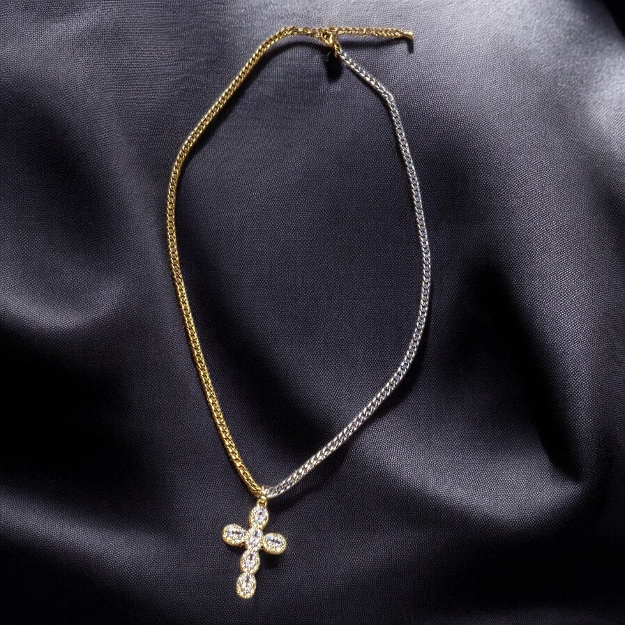 Duel necklace