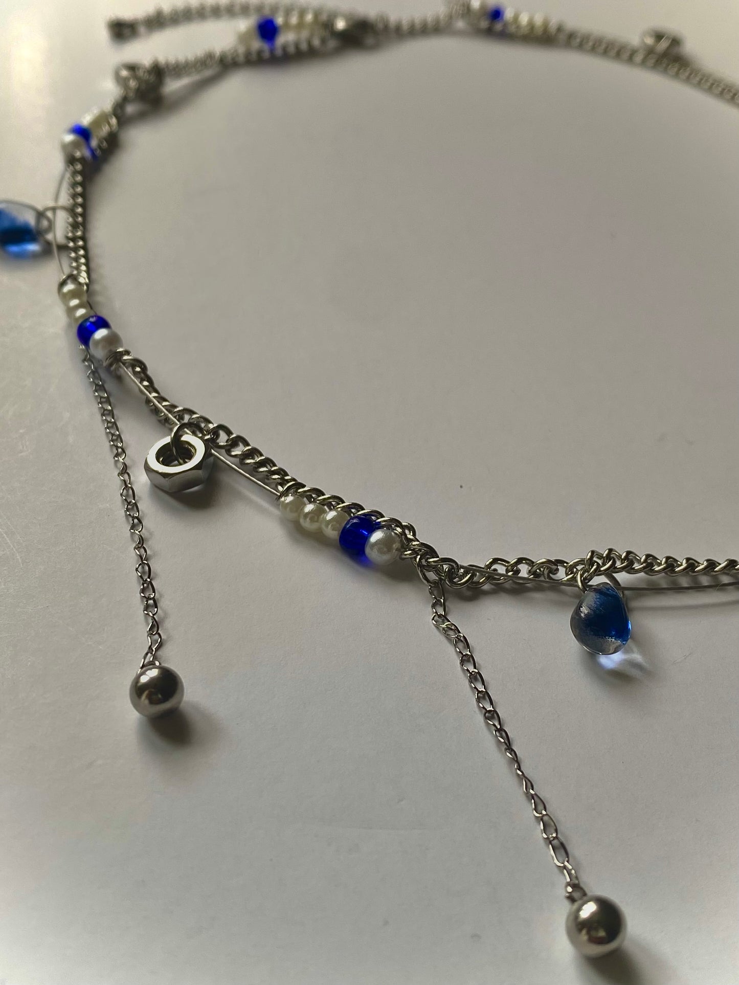 VII - Chariot necklace