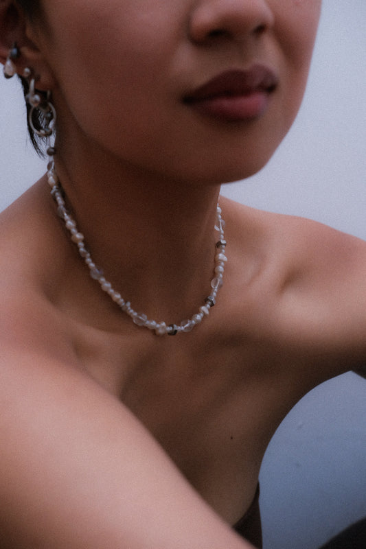 V - The Hierophant necklace