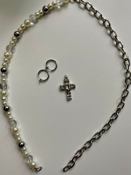 Shapeshifter necklace