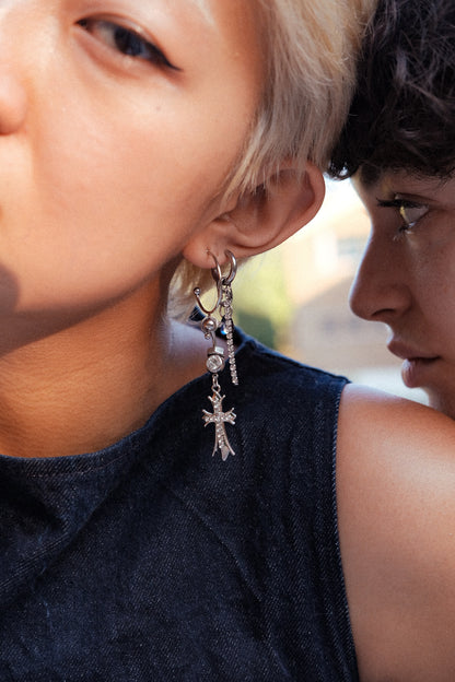 Queen of Swords mono-earring