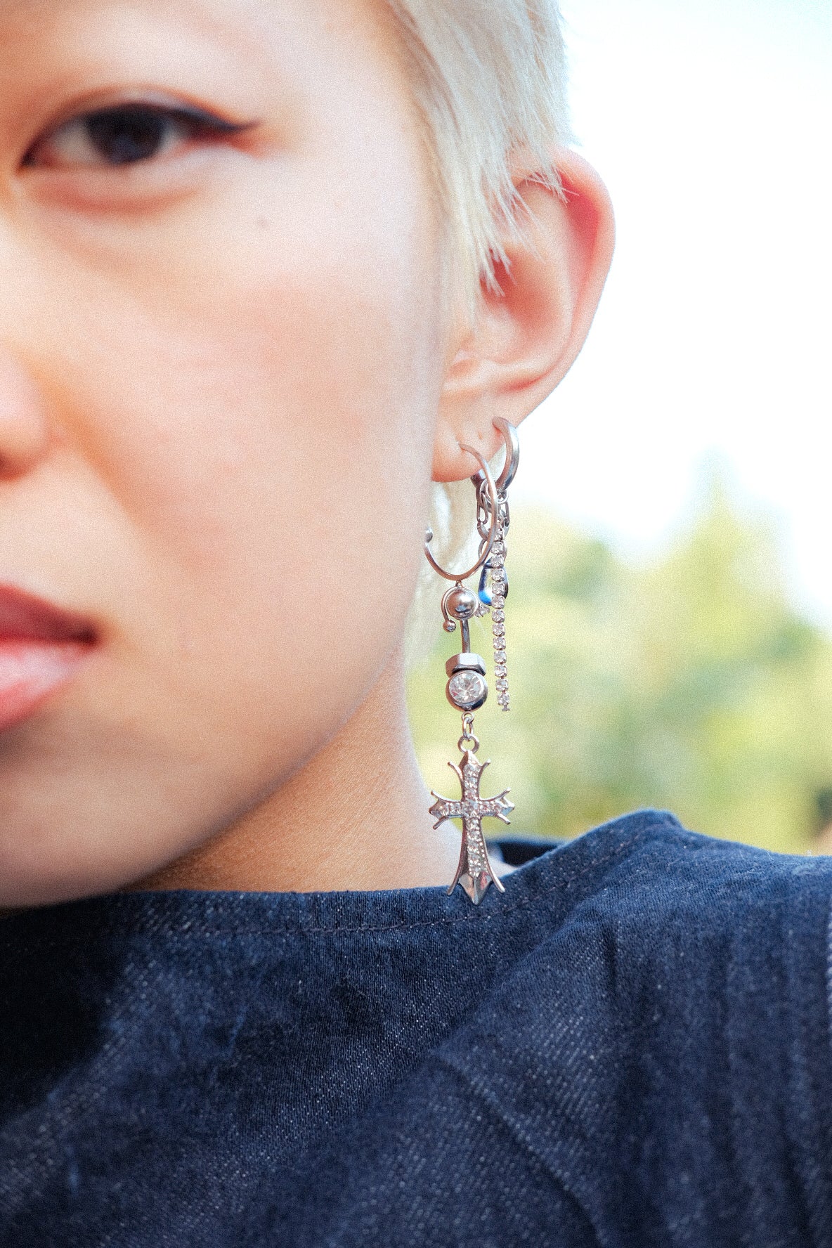 Queen of Swords mono-earring