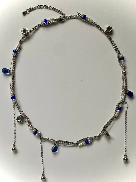 VII - Chariot necklace