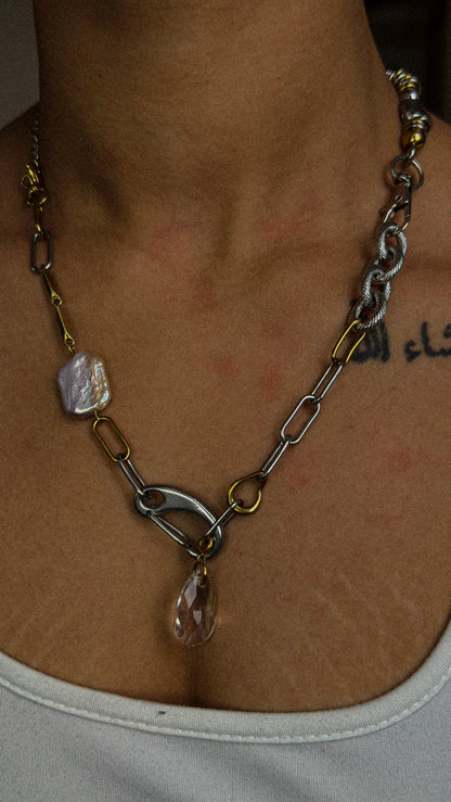 Collier Indocile porte en collier Y asymetrique